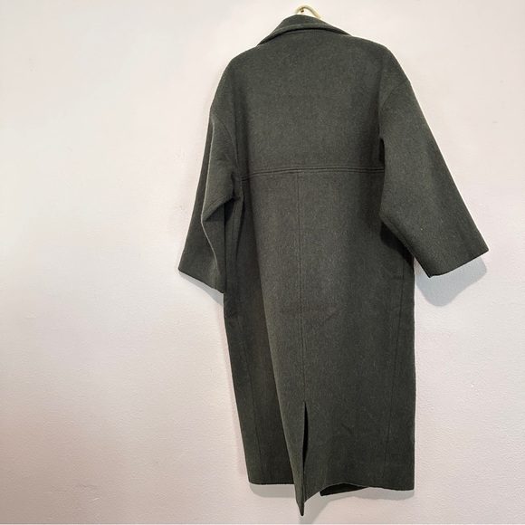 7115 by Szeki Oversized Wool Coat - Picture 5 of 16
